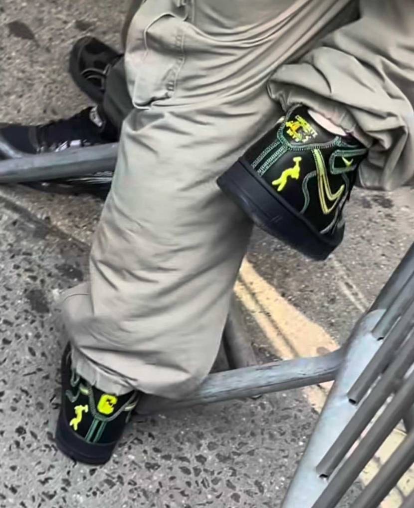 Concrete Boys x Nike Air Force 1 mid
一般