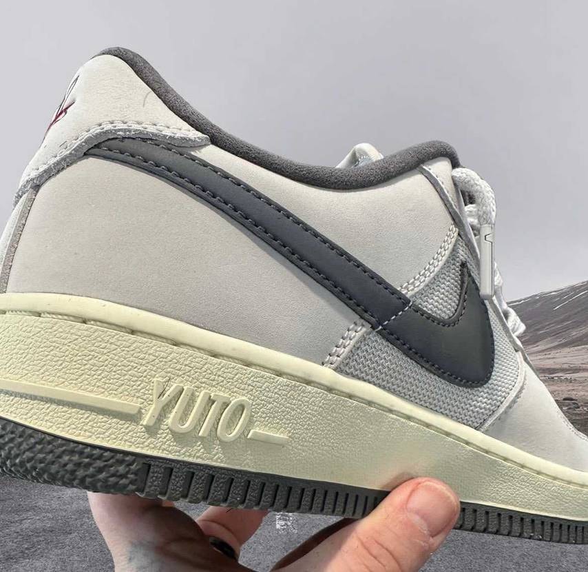 Nike SB Air Force1 ✖︎ Yuto Horigome
実物画