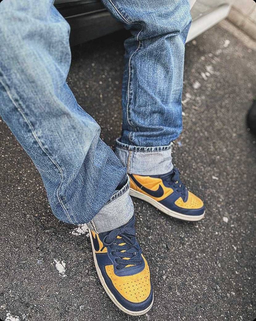 雨にも負けず風にも負けず暑さにも負けず。よお履いてるわ。