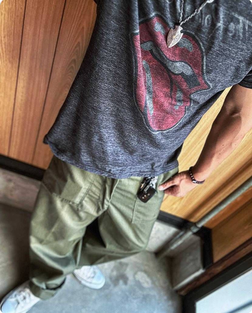ちょいとそこまで買い出しstyle。US ARMY パンツは重宝します。コンバー