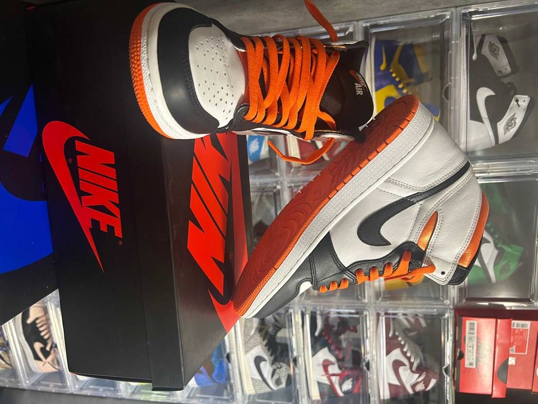 28足目のAJ1は… "ELECTRO ORANGE"🌝✨

2021年発売