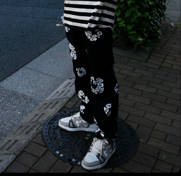 このパンツどこのブランドか分かる方います？