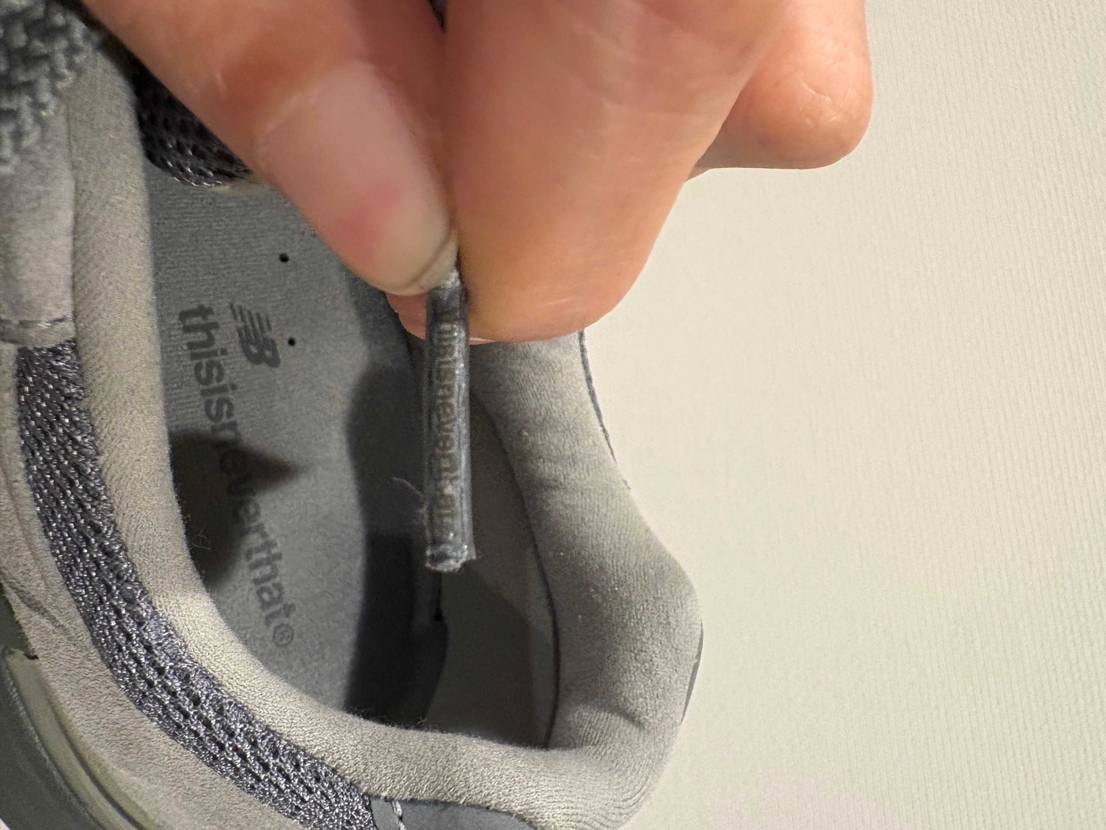 シューレースにネバザの文字が入ってるの今知りました🙄