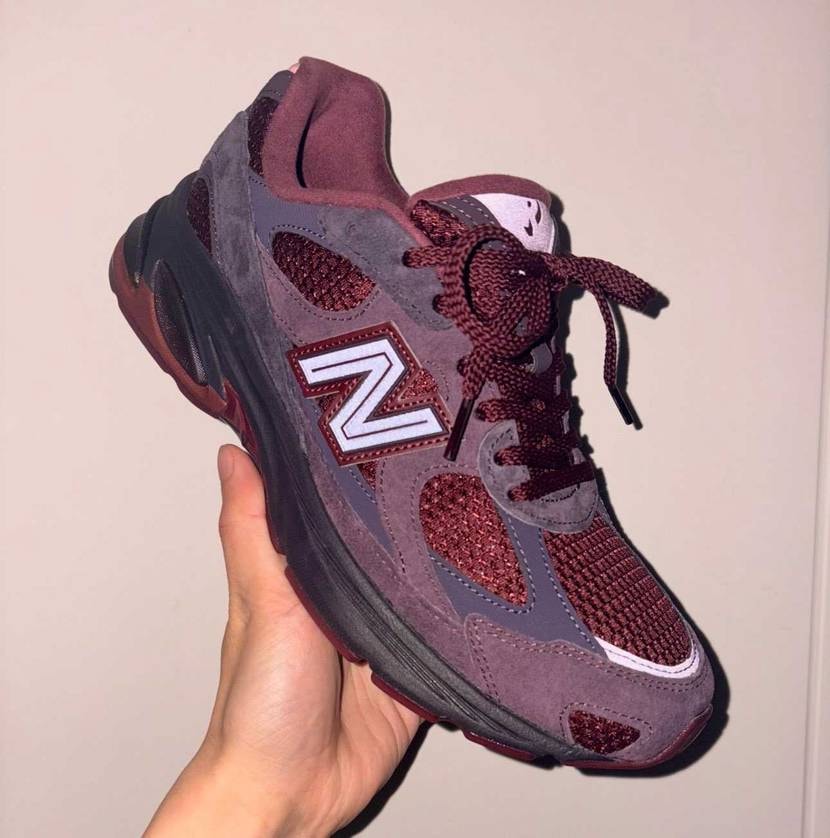 今回のメッシュは異素材の二層構造になってて、表面の通常メッシュ(通常って言っても