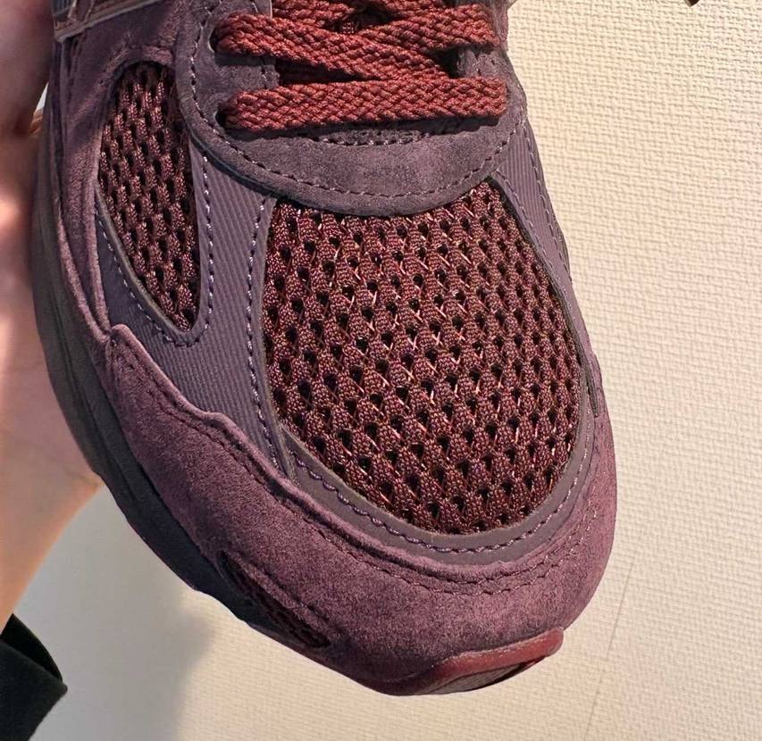 今回のメッシュは異素材の二層構造になってて、表面の通常メッシ