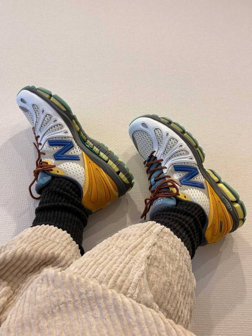 公式オンラインで無事購入出来たものが本日到着しました✨
履いた感じは違和感なく