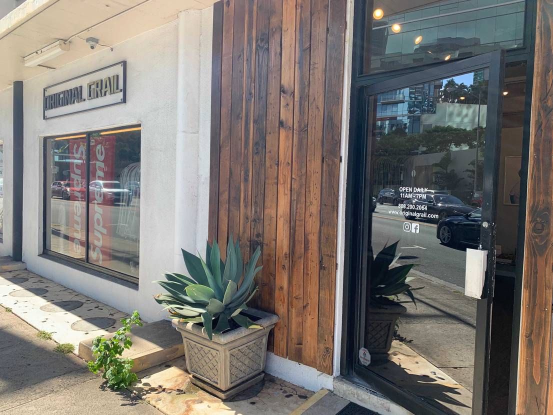 ハワイのOriginal Grailという有名ショップに行っ