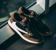 やっぱtravis scott AJ1 lowはいいよねー…
…
…
…🤭