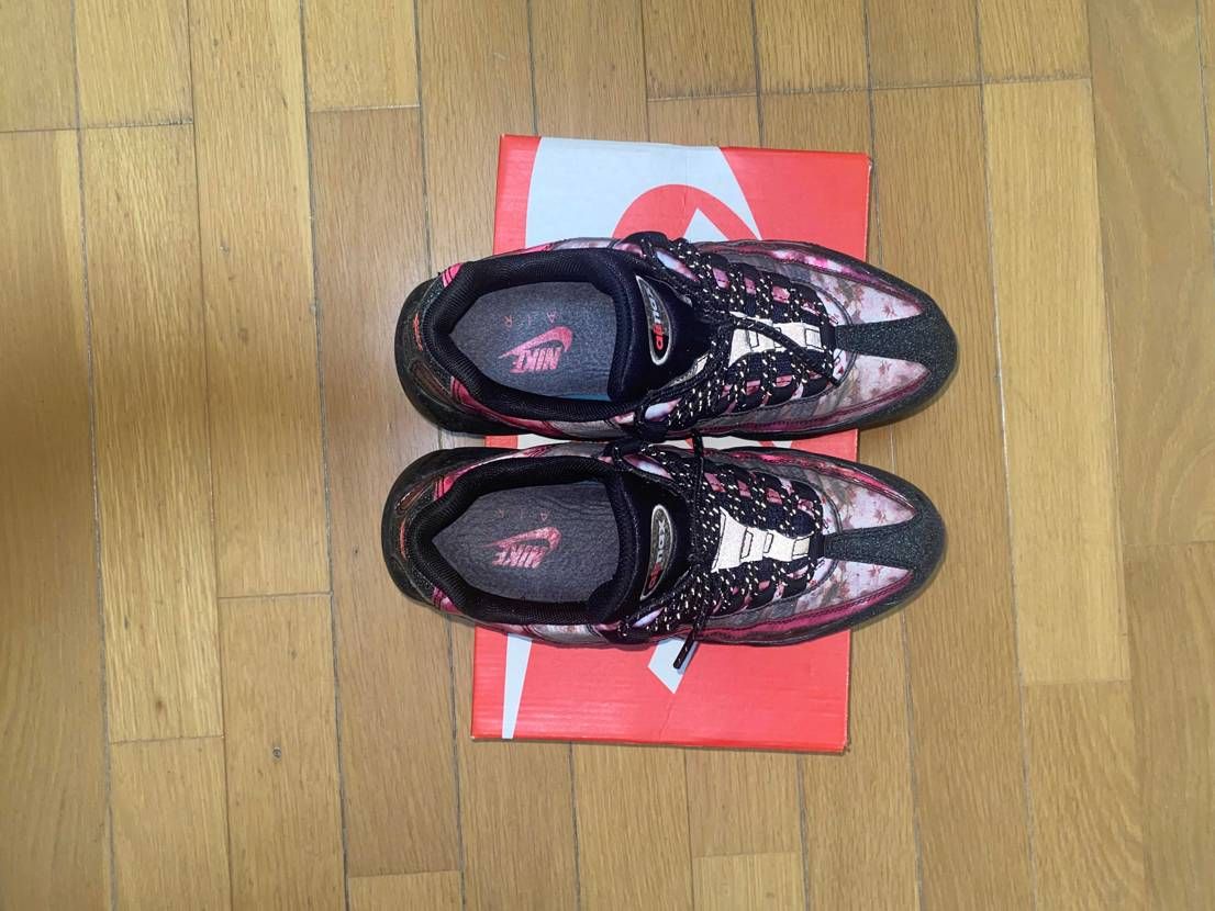 去年の冬に2万で購入したもので、目立った傷や汚れは全くありま