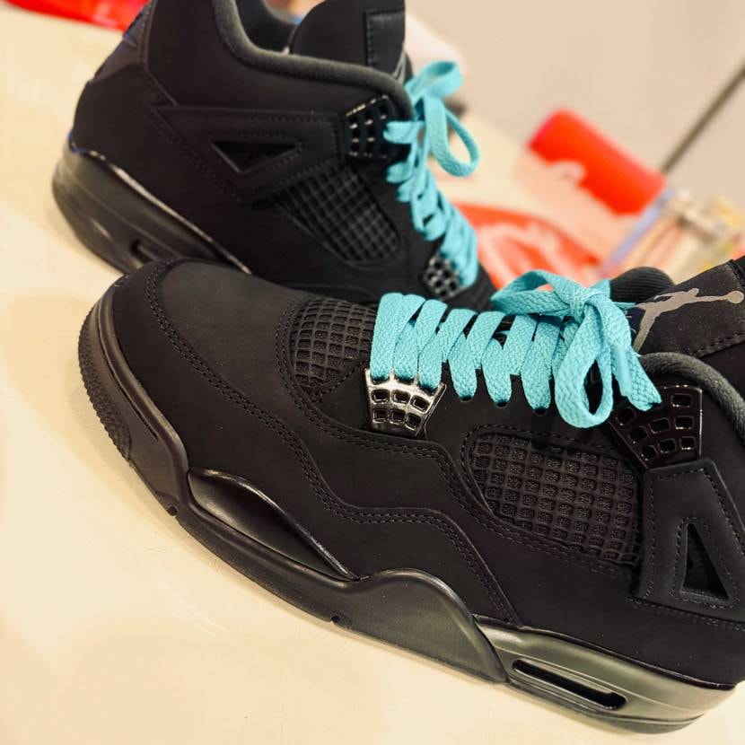 やばい、ティファニーブルーのシューレースが似合い過ぎてる😫