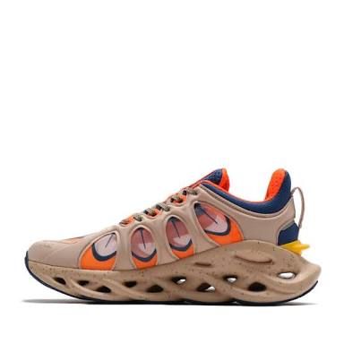 どなたか、LI-NING ARC ACEのサイズ感教えて欲しいです！！

A