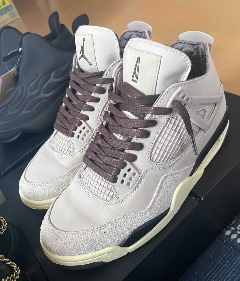SNKRSで買えたAJ4が初アママだったけど、高級感に惚れてしまったようだ…