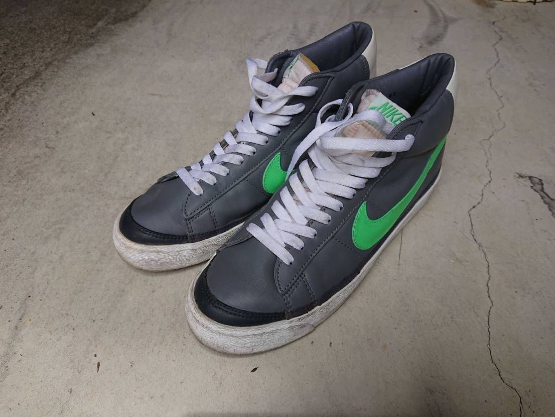 【実家探索】
STUSSY×ブレザーMid
この前発売したサカイさんぽいカラーリ