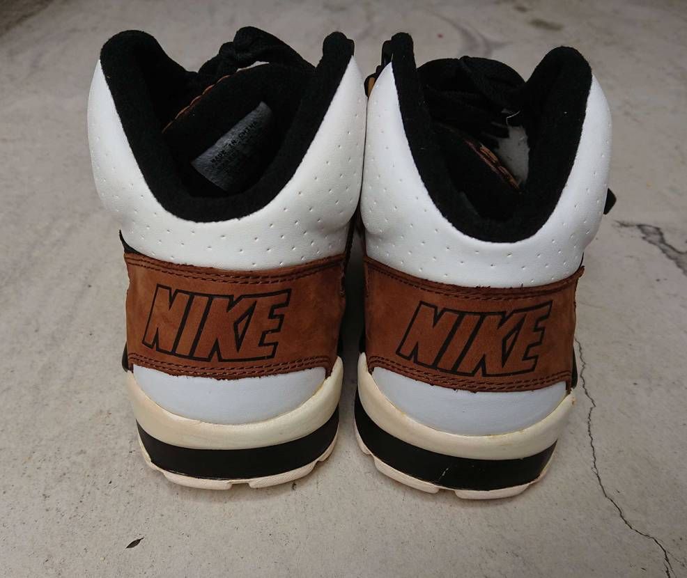 【実家探索】
エスケープシリーズ(AirTrainerSC・