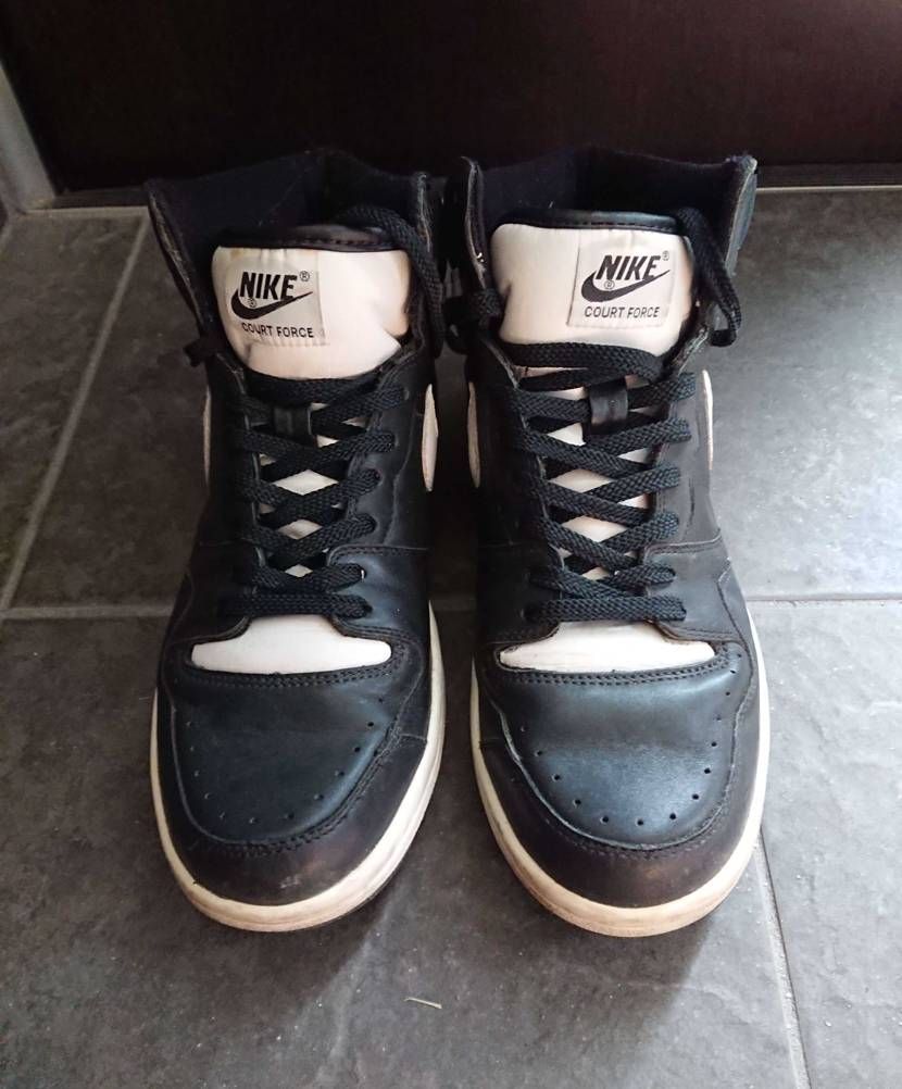 【続・実家探索】
コートフォース×htm
htmと言えば個人的にAF1(黒)なん