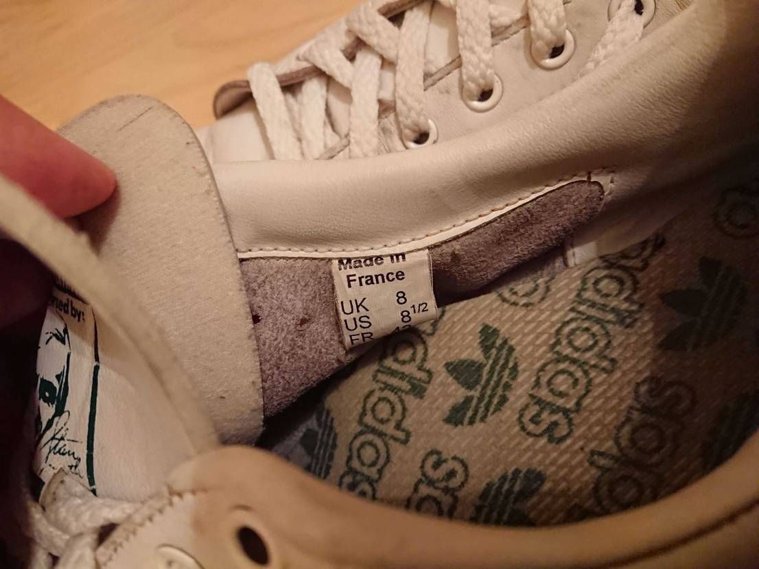 【続・実家探索】メイド イン ○○
名品 スタンスミス
何も