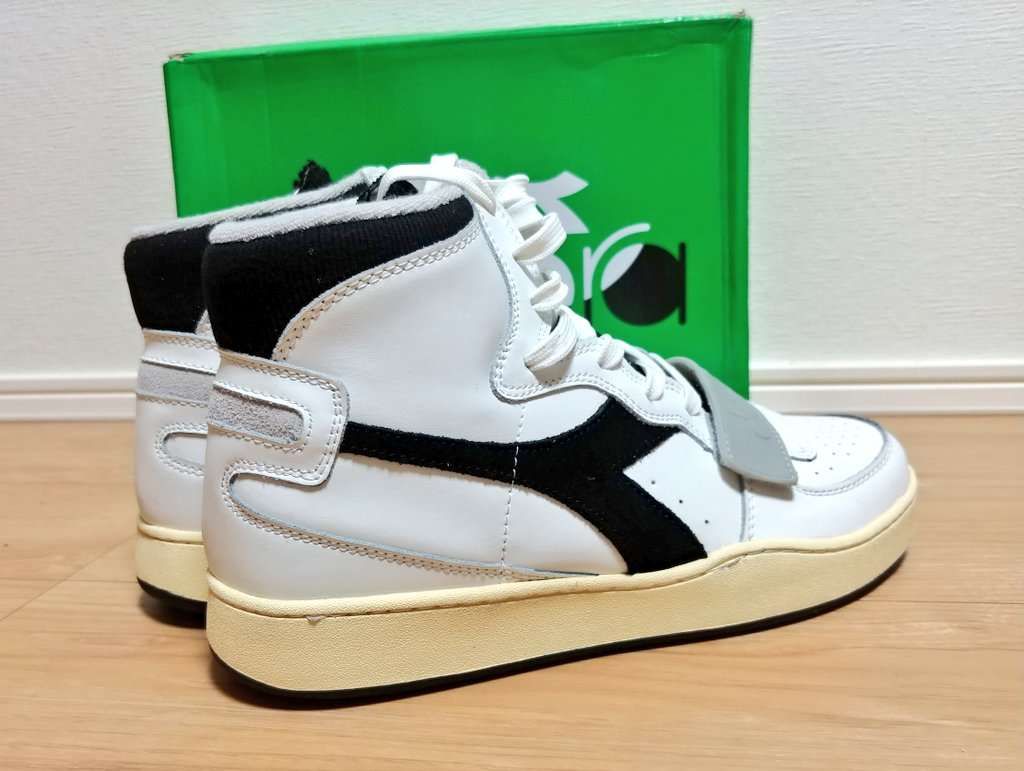 diadora MI BASKET USED

旅行先のアウ