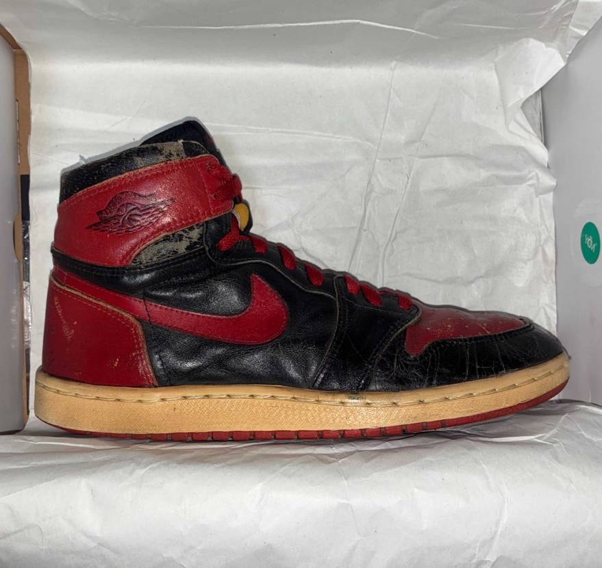 興味本位でオリジナル(多分本物)のソールを分解中なんだけどイ