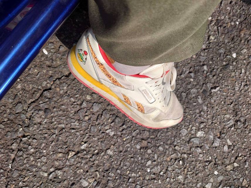 カインです😊
ベビースター🍜👟手入れしないで履きまくってたから汚くな