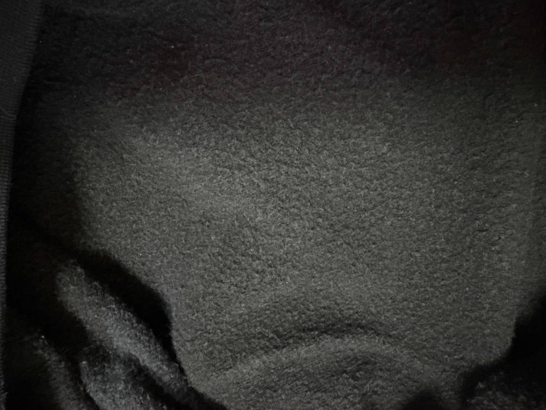 Off white nike 006のパーカーを買ったんだけど来た時から中の裏起