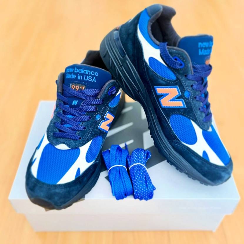 ちゃんとシューレースを通しました。
カッコいいすね〜
シューレース毎に長さが