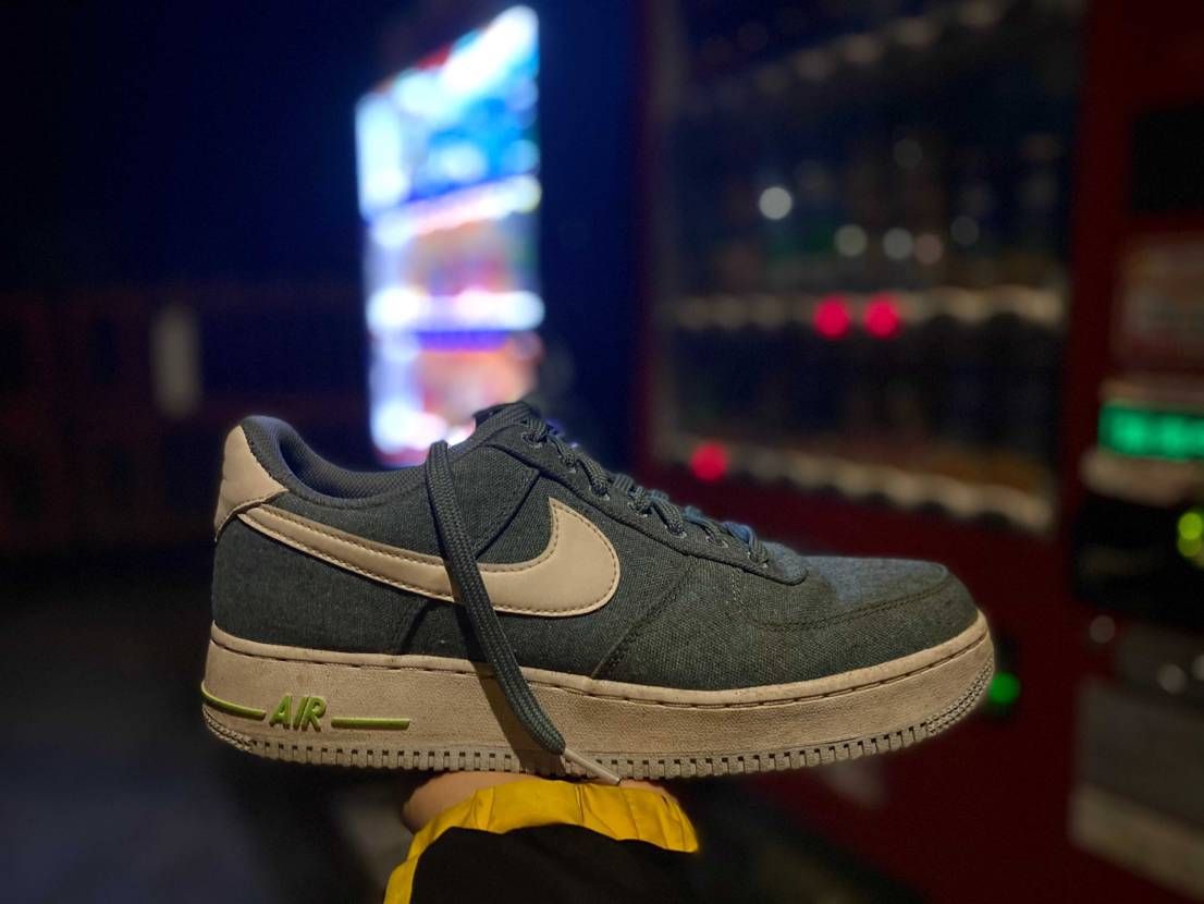 学生には高いぜ…