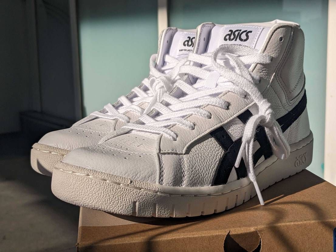 AJ1ではなく、こちらをGOT'EM😊
横や縦長さは普通ですが、爪先部分が狭い