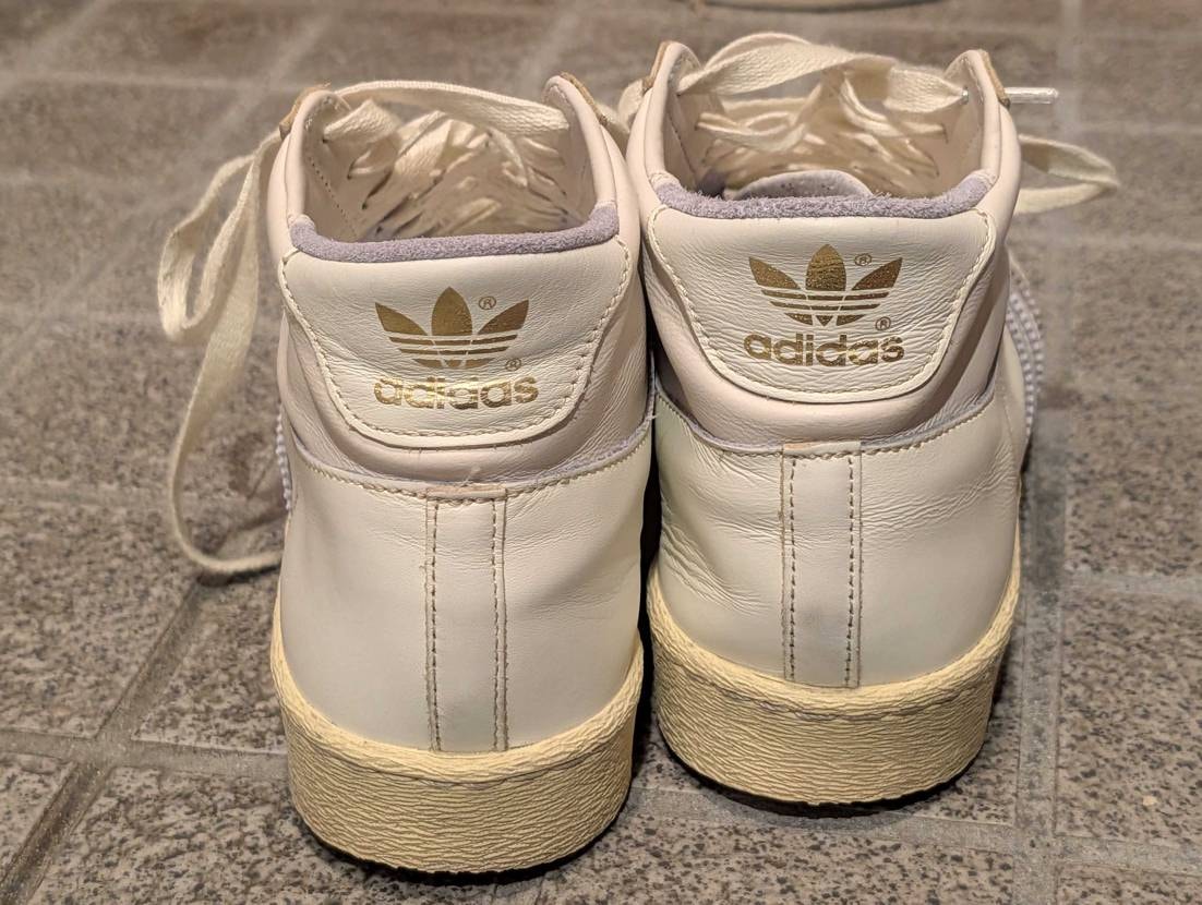 ジャバーハイ！
いや〜いいですね！革が足に馴染みやすく、