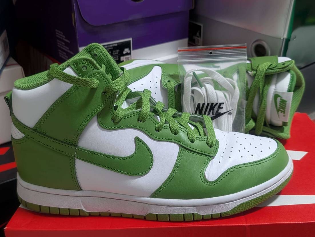 このスニーカー初投稿✌
今さらのダンクハイ、BTTYSシリーズで出たものです。