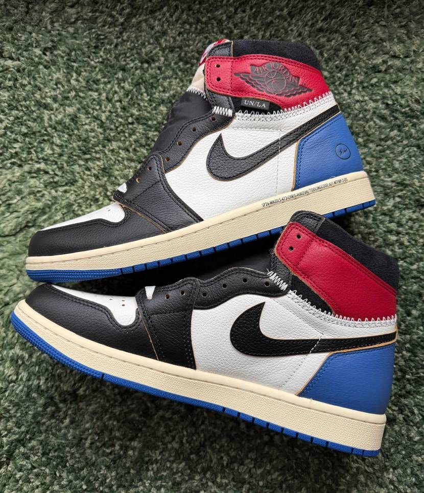 到着🚗³₃
言うまでもなくかっこいい✨
とりあえず紐を通