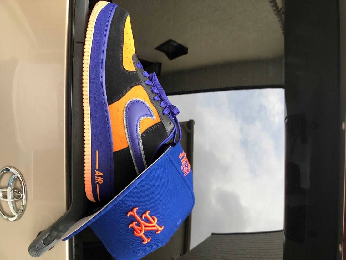 今日はアンロックドAF1とニックス