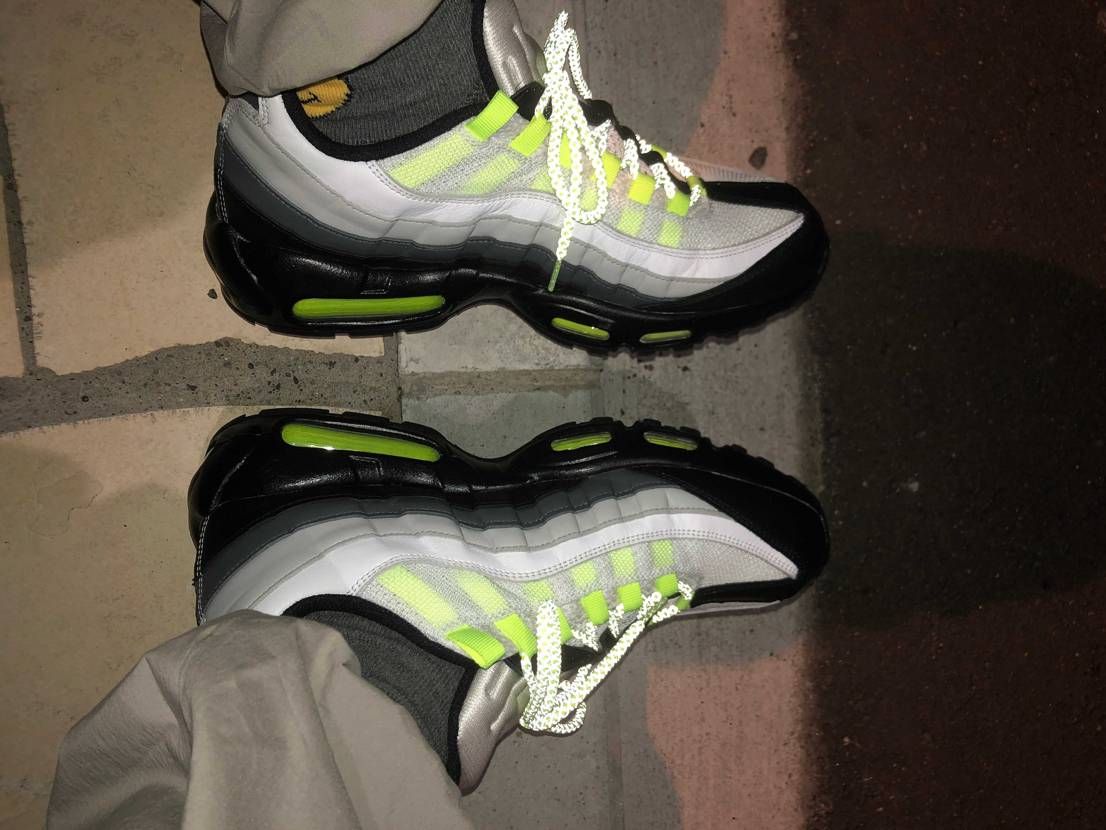 リフのシューレースにハマってます👍