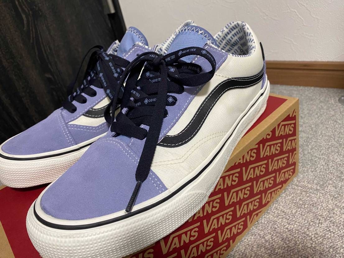 雨の日はこのゴアテックスvans！！
可愛いくて好き！！
黒にしたらかっこよ