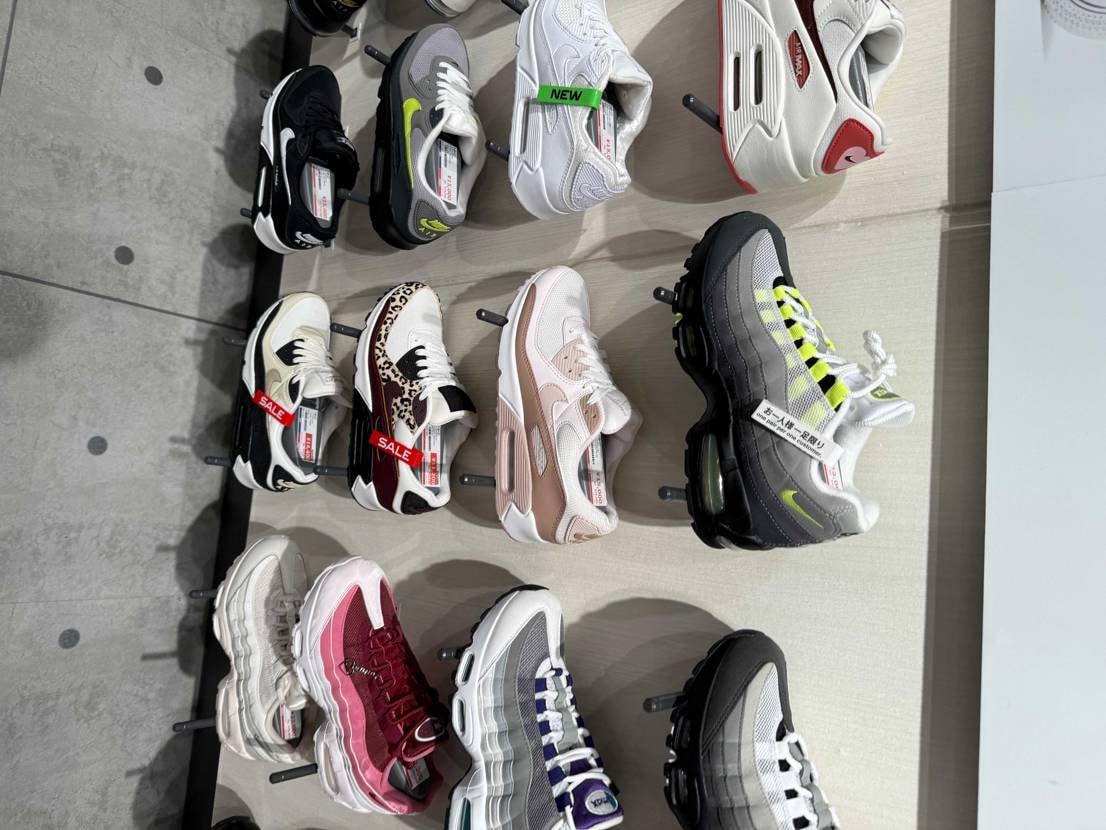 イエグラ ウィメンズ25.5cm

までなら残ってるみたい