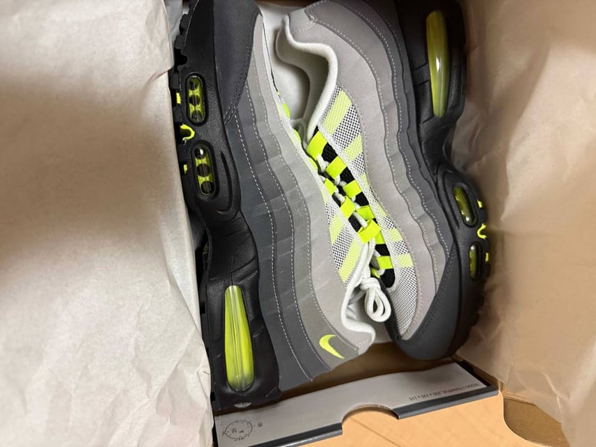 nike.com産イエグラ届きました!
やっぱOGのボックスはいいですね〜