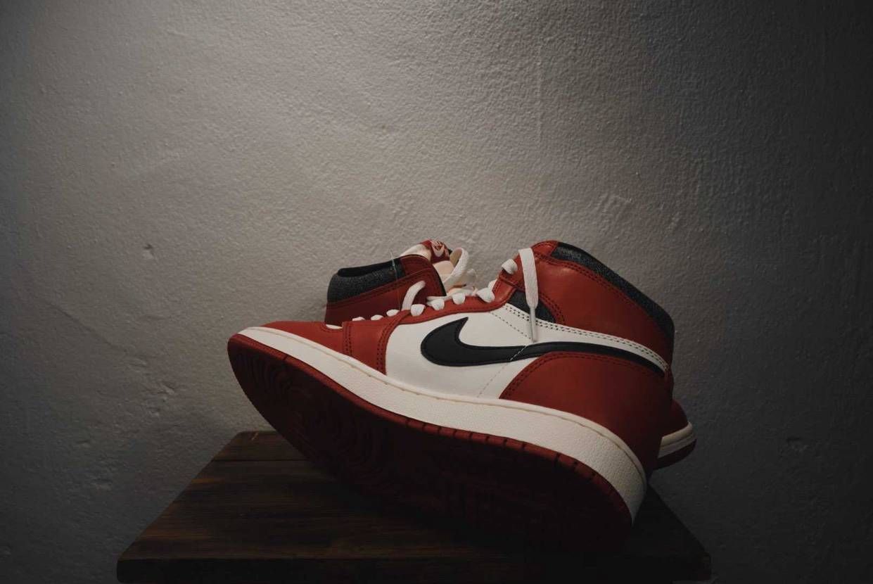 KING OF SNEAKERが本日無事届きました。
プレ