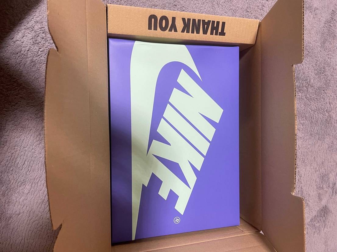 本日NIKEさんから届きましたが、以前と違い隙間を紙ではなく梱包箱の形を変えて埋