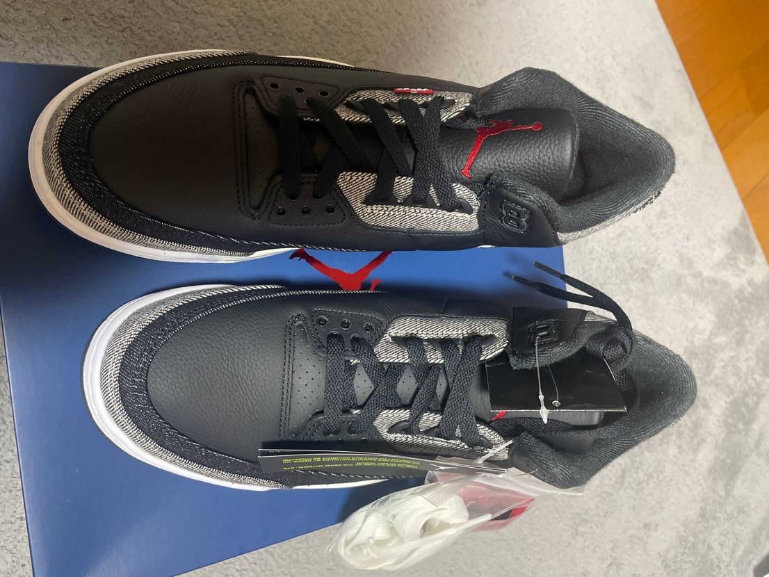 どなたか購入された方に質問なのですが、リーバイスA J 3ブ