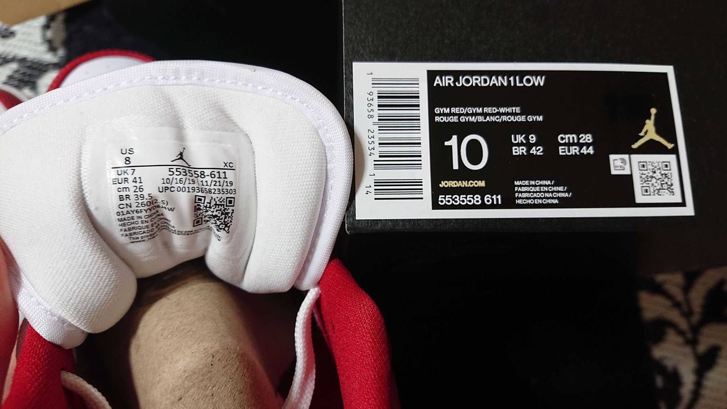 NIKEさん！！箱は28cmスニーカーは26cmってどーゆーことよ😑
俺のSNK