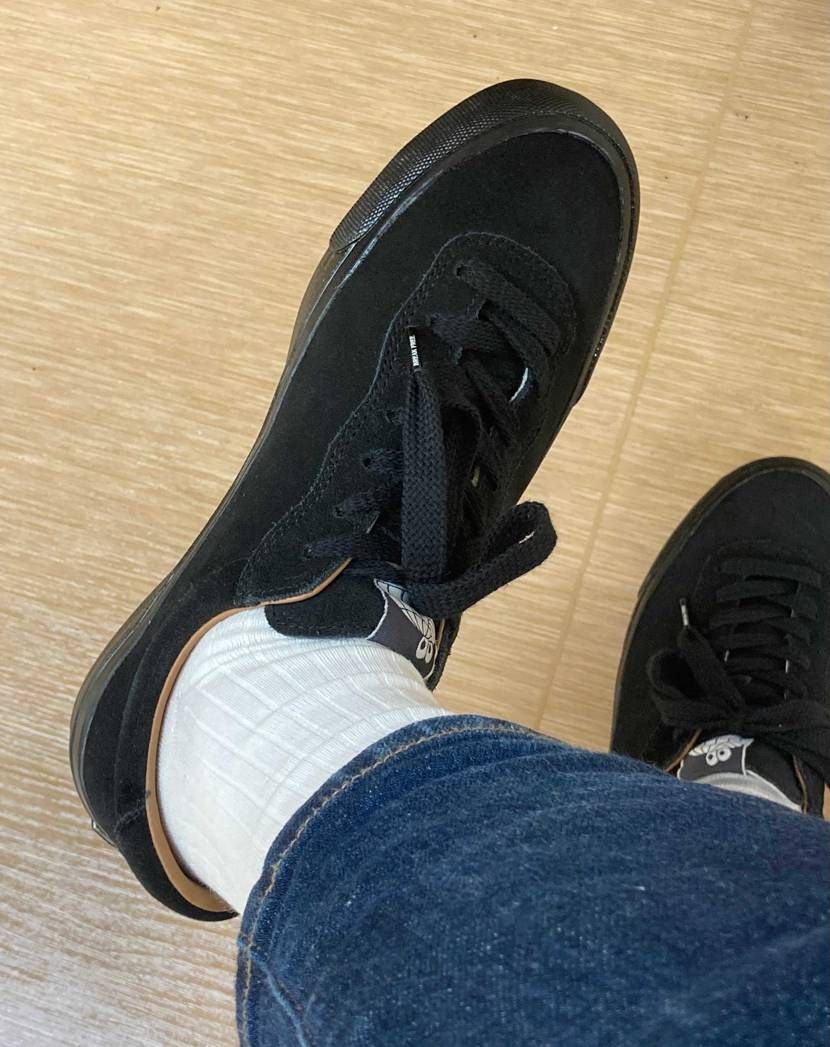 ラストリゾートAB初履き！
オールドスクールやエラに比べるとがっしりした作りの