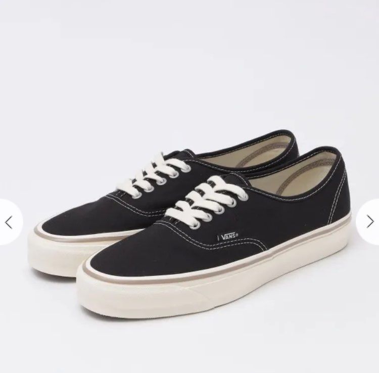 Vans LX Authentic Reissue 44について
1枚目　日本