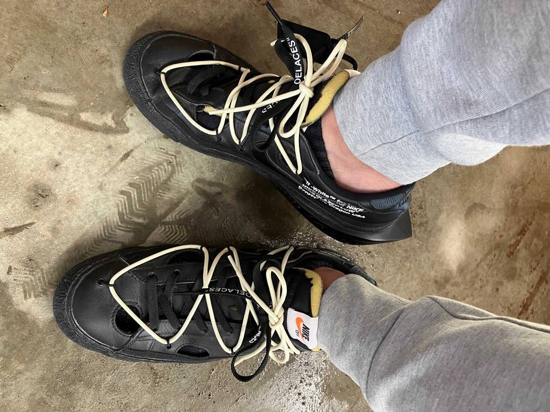 ティファニーカラー飽きたので黒白にしてみました。
無難に使いやすくて迷ったらこ