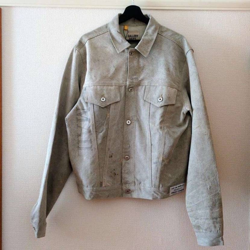 今引っ越しで早く荷物を減らさないといけないため、めっちゃ価格