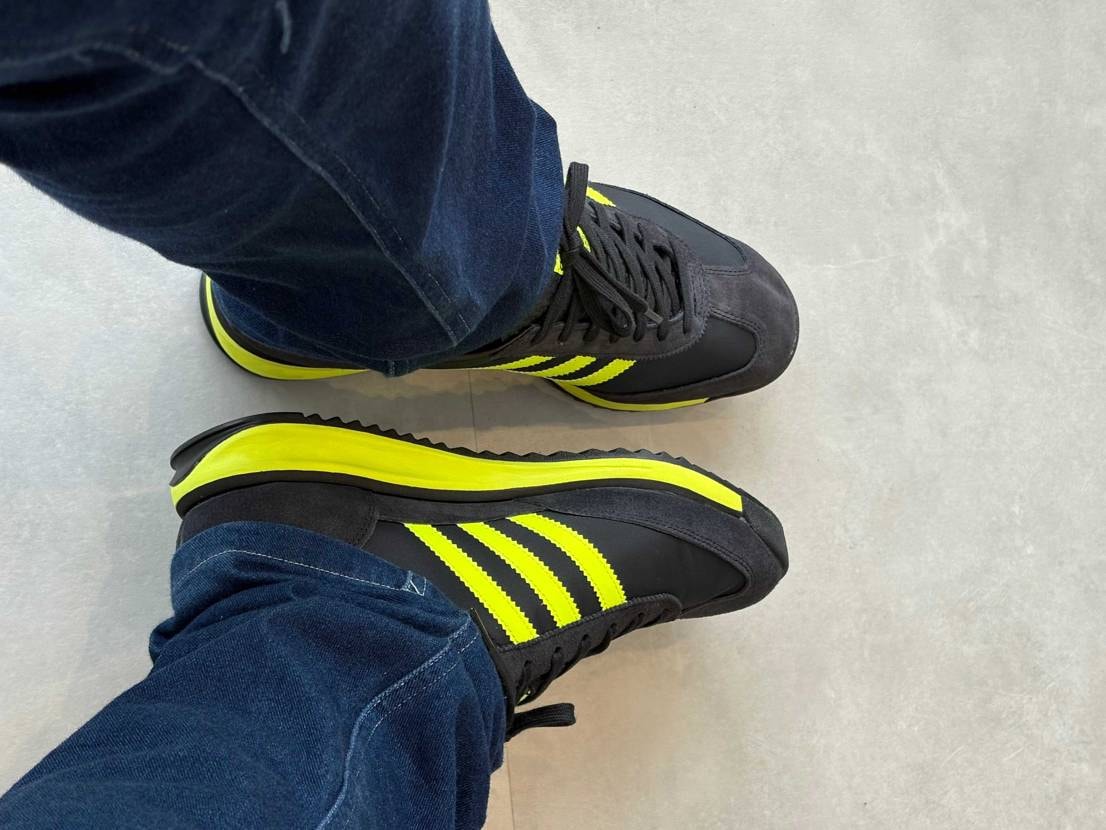 公式で40パーオフであったのでお試し購入。
他のadida