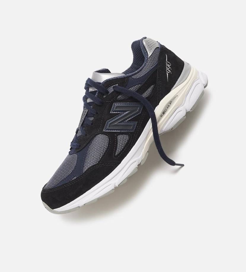 95ソーラーレッドもKITHの990v3もタヒチもみんな良さ