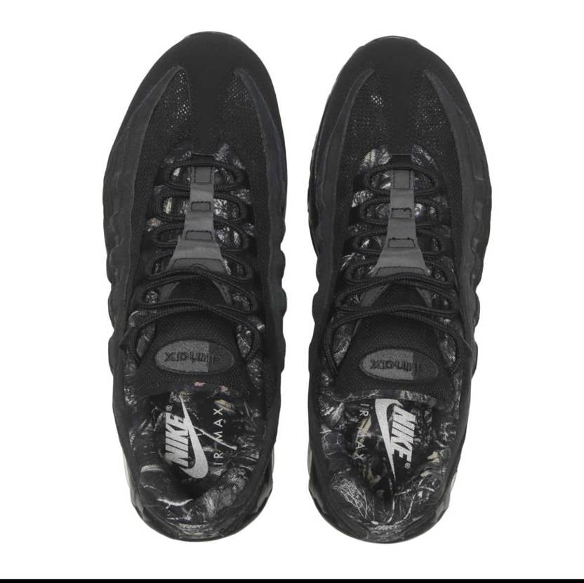 GSでツリー柄の95出てるんですね。
これはこれでライニン