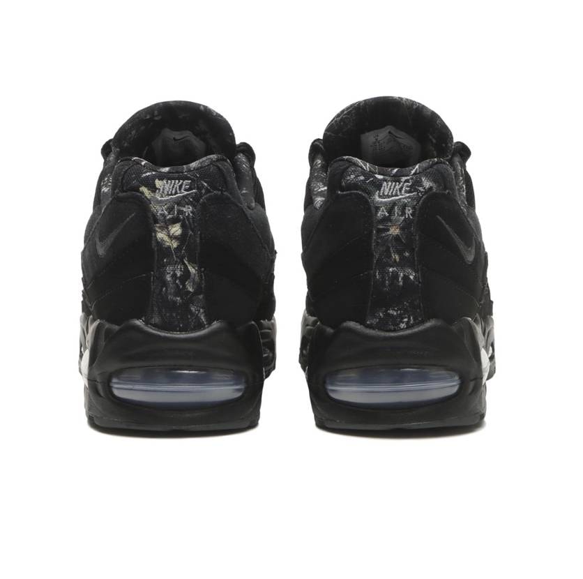 GSでツリー柄の95出てるんですね。
これはこれでライニン