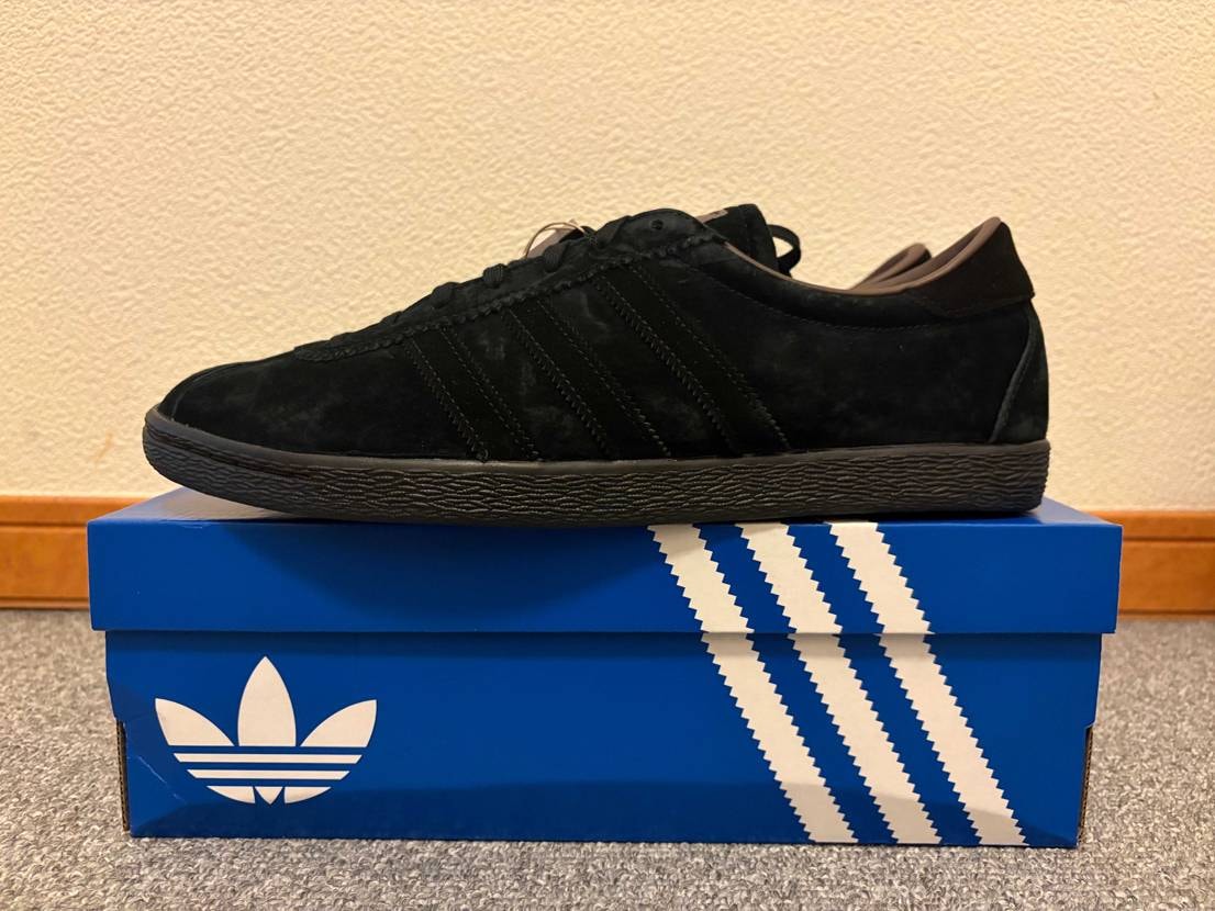 昨夜届きました！
黒スウェードの質感、ライニングのブラウン