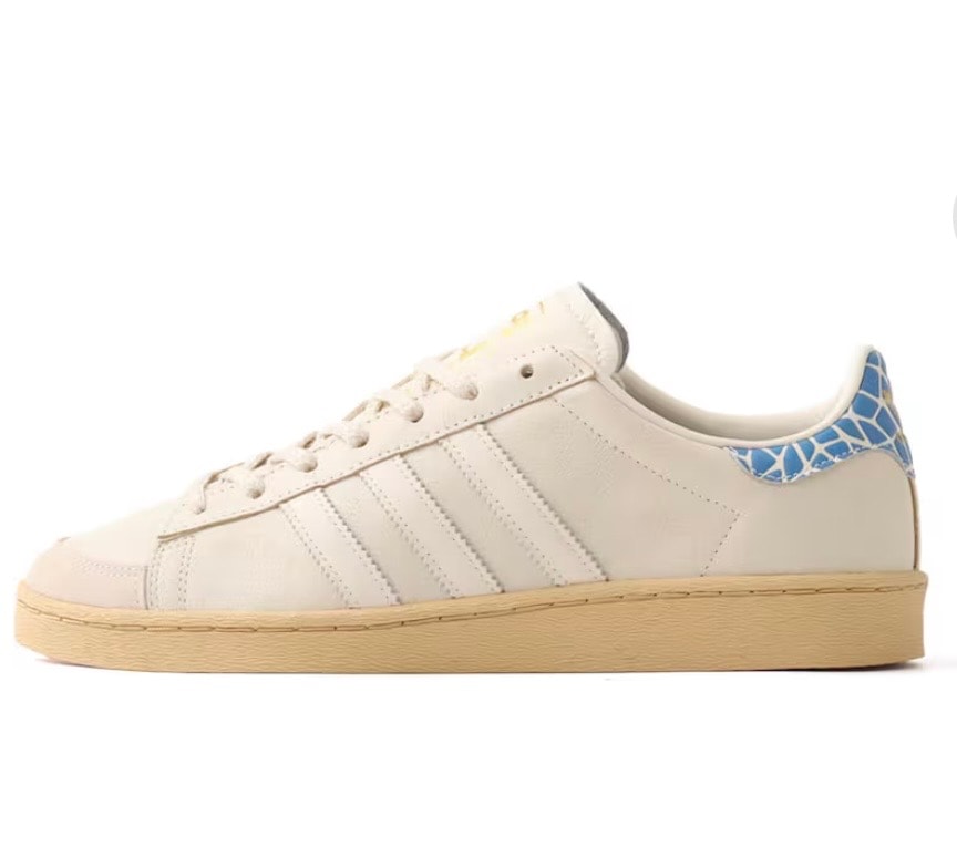 スニーカーニュースで知ったけど、実はアママコラボらしい