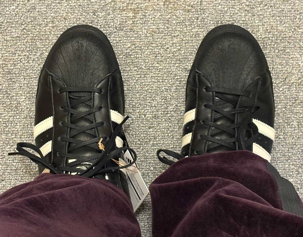 注文した翌日に届くとはさすがadidasさん。
率直に良いです。
雨の日用の